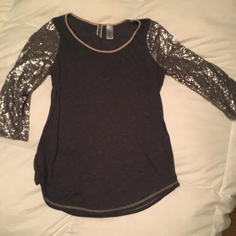 Grey BKE Top with Sequin 3/4 Sleeves